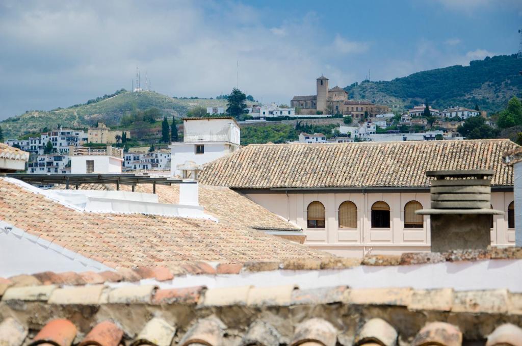 El Granado Hostel Granada Exterior photo